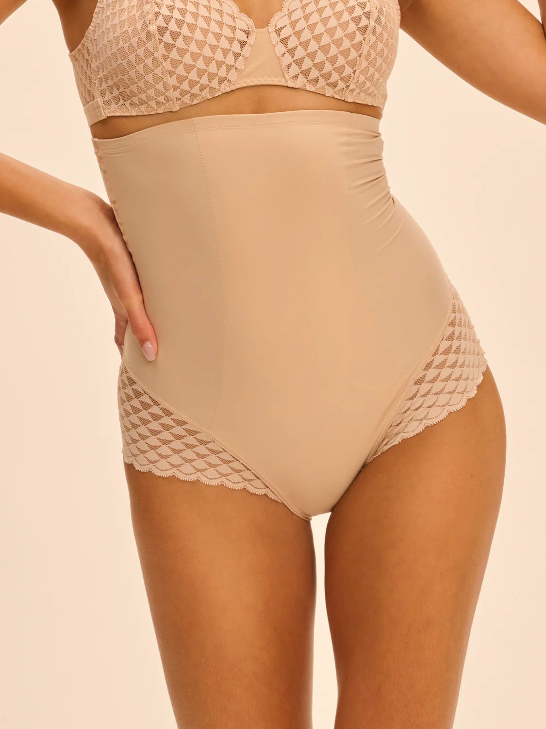 SIMONE PERELE SUBTILE HIGH WAIST SHAPER BRIEF - 19Y774